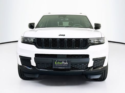 Used 2022 Jeep Grand Cherokee L Laredo AWD/4WD image 2