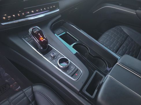 Used 2023 Cadillac Escalade V image 16