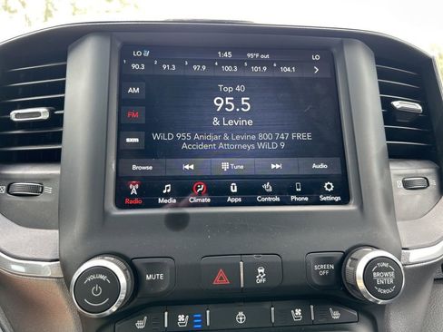 Used 2020 RAM 3500 Laramie w/ Night Edition image 24