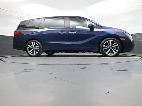 Certified 2023 Honda Odyssey Touring image 32