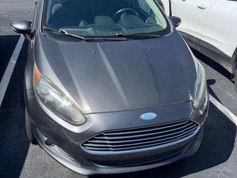 Used 2015 Ford Fiesta SE w/ Equipment Group 201A FWD image 2