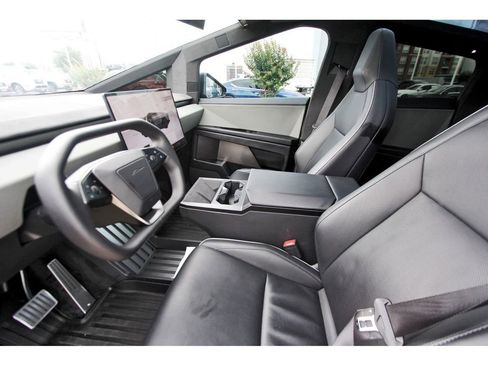 Used 2025 Tesla Cybertruck Cyberbeast AWD/4WD image 12