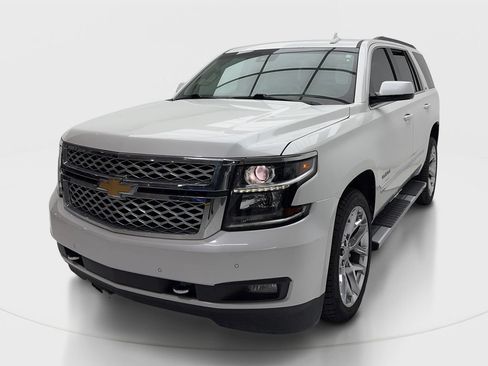 Used 2017 Chevrolet Tahoe LT w/ LT Signature Package RWD image 4