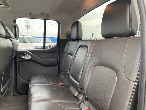 Used 2013 Nissan Frontier PRO-4X AWD/4WD image 15