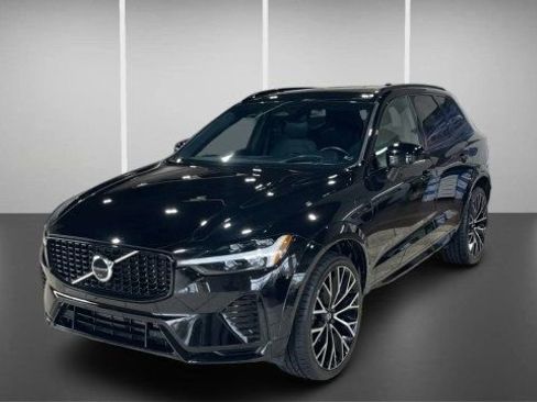 Used 2022 Volvo XC60 T8 R-Design w/ Advanced Package image 3