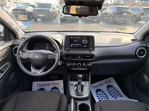 Used 2023 Hyundai Kona SEL image 15
