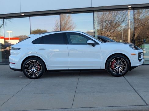 New 2026 Porsche Cayenne S AWD/4WD image 8