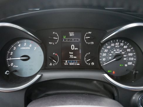 Used 2022 Toyota Sequoia TRD Pro AWD/4WD image 29