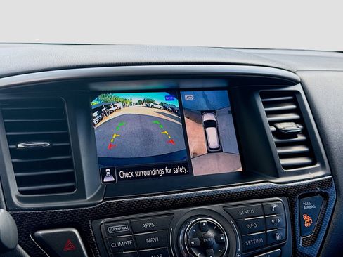 Used 2019 Nissan Pathfinder SL w/ Rock Creek Edition FWD image 14