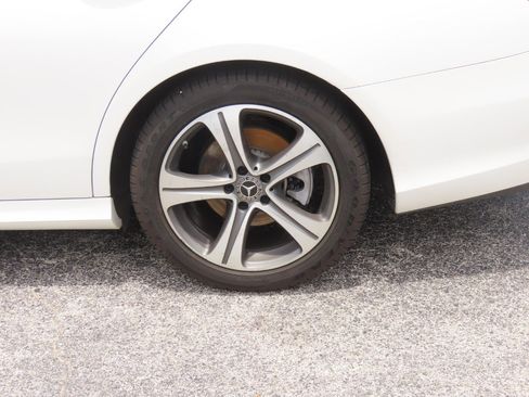 Used 2019 Mercedes-Benz E 300 image 16