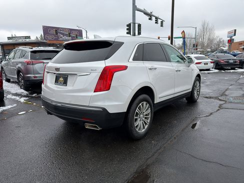 Used 2017 Cadillac XT5 Luxury w/ Driver Awareness Package image 6