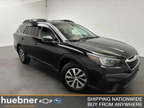 Used 2022 Subaru Outback Premium AWD/4WD image 1