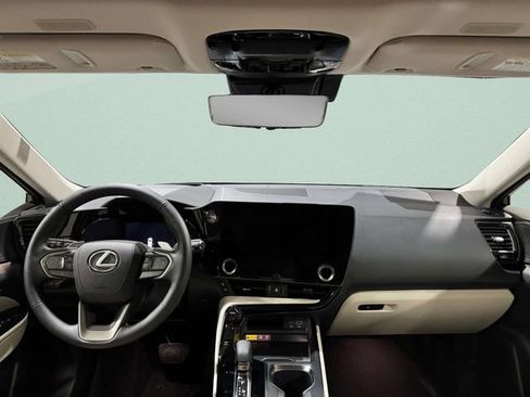 Used 2026 Lexus NX 350 AWD w/ Luxury Package image 11