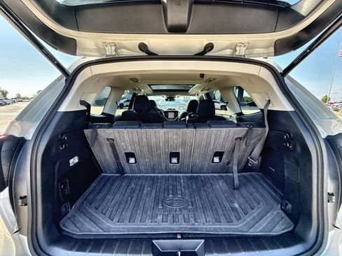 Used 2023 Subaru Ascent Touring AWD/4WD image 25