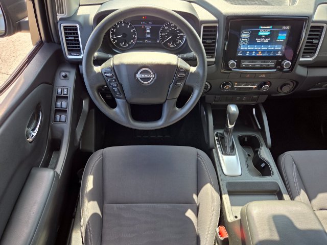 Used 2022 Nissan Frontier SV AWD/4WD image 13