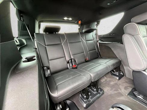 Used 2024 Cadillac Escalade Sport w/ LPO, ONYX Package AWD/4WD image 30