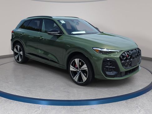 New 2026 Audi SQ5 Prestige AWD/4WD image 3