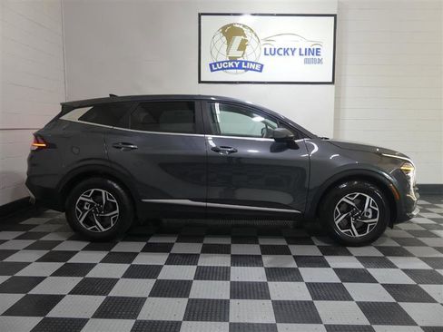 Used 2024 Kia Sportage LX FWD image 6