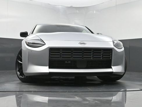 Used 2025 Nissan Z Performance w/ Floor Mat Package RWD image 24