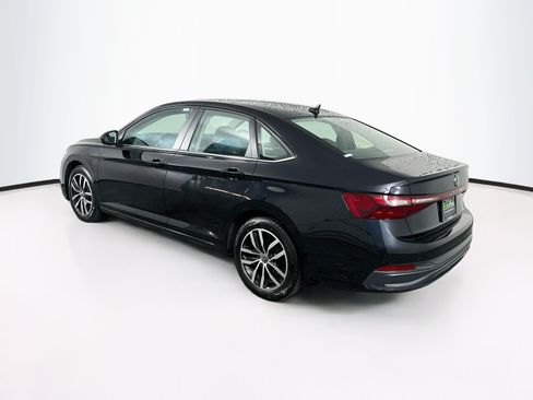 Used 2025 Volkswagen Jetta SE FWD image 5