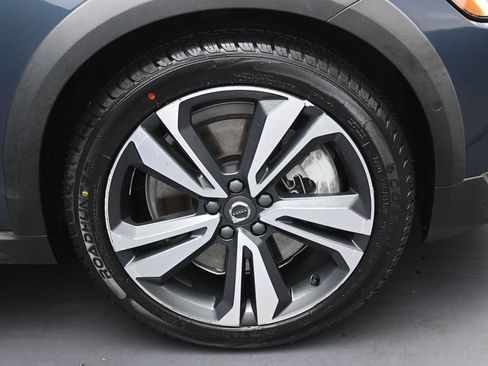 Used 2023 Volvo V60 B5 Cross Country Plus w/ Climate Package AWD/4WD image 31