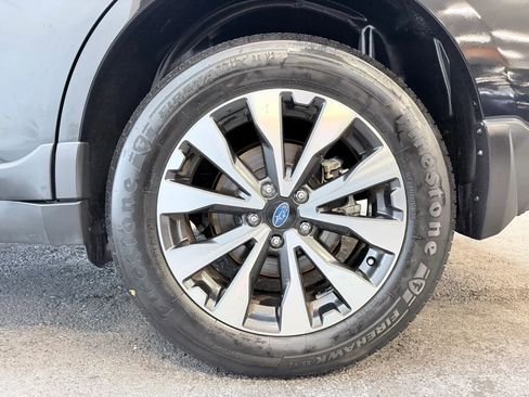 Used 2017 Subaru Outback 2.5i Limited image 9