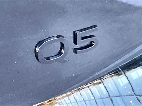 New 2025 Audi Q5 Premium Plus w/ Premium Plus image 15
