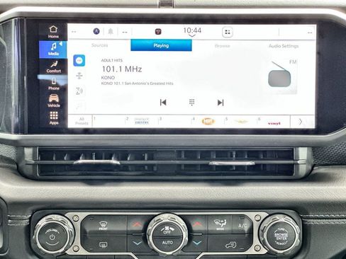 Certified 2025 Jeep Gladiator Mojave AWD/4WD image 19