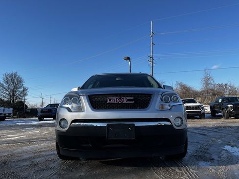 Used 2011 GMC Acadia SLT w/ Technology Package image 4