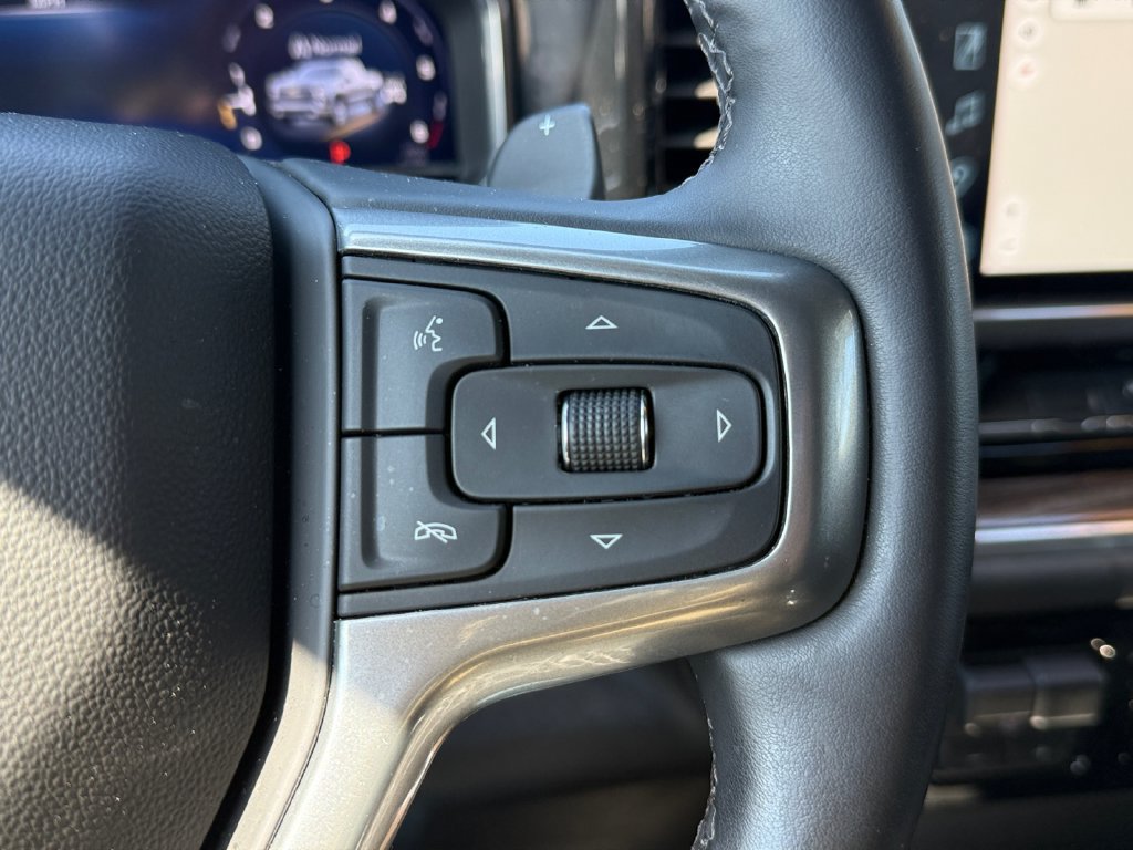 Used 2024 Chevrolet Silverado 1500 RST w/ Redline Edition AWD/4WD image 24
