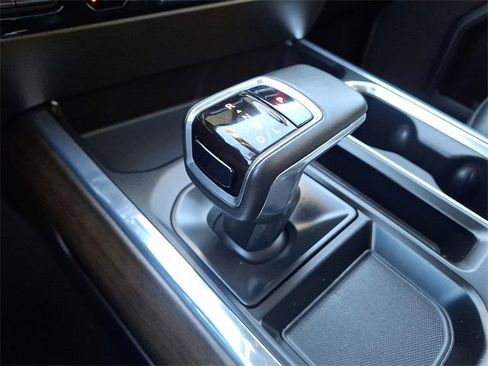 Used 2024 Chevrolet Silverado 1500 High Country w/ High Country Premium Package image 15