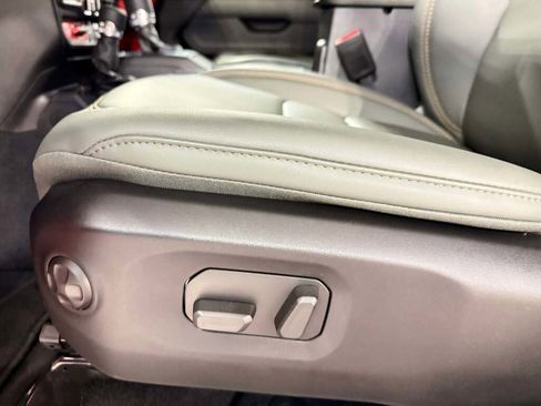 New 2025 Jeep Gladiator Mojave image 25