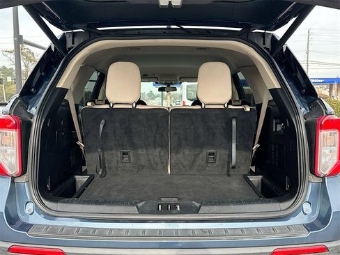 Certified 2020 Ford Explorer XLT w/ Equipment Group 202A image 16