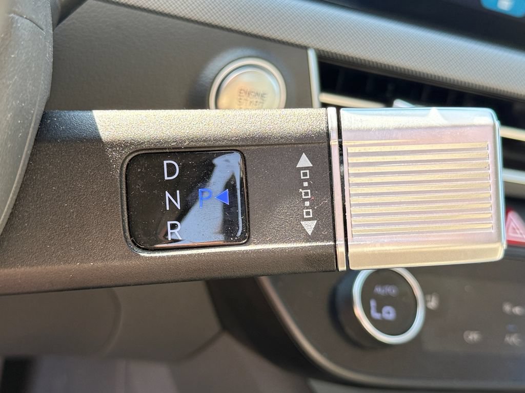 Used 2025 Hyundai Sonata SEL FWD image 30