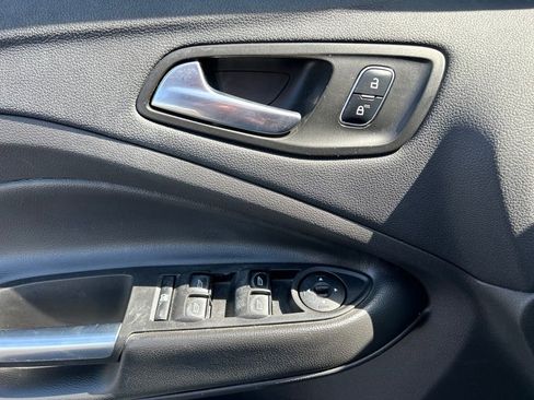 Used 2018 Ford Escape SEL FWD image 14