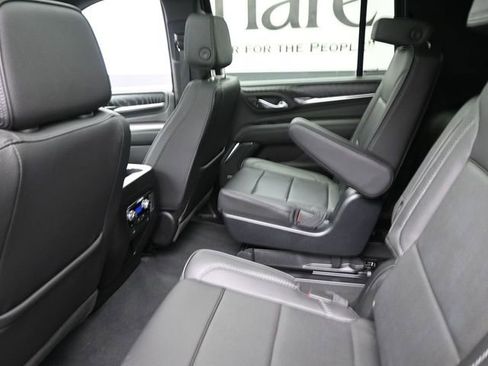 Used 2023 GMC Yukon XL Denali AWD/4WD image 23