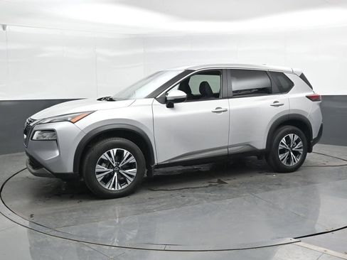 Used 2022 Nissan Rogue SV AWD/4WD image 9