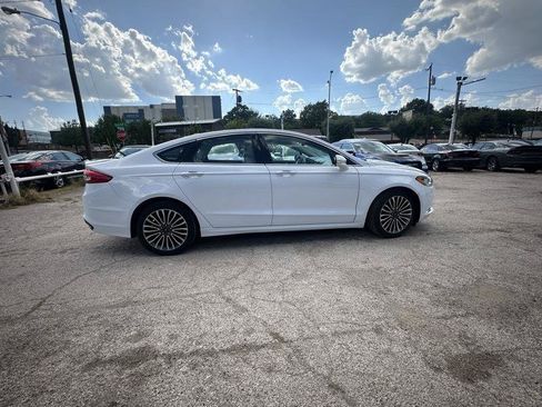 Used 2018 Ford Fusion Titanium AWD/4WD image 7