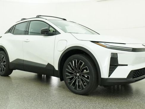 New 2026 Toyota C-HR AWD/4WD image 29