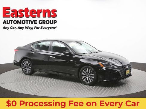Used 2023 Nissan Altima 2.5 SV FWD image 50