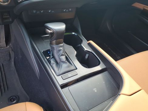 Certified 2025 Lexus ES 350 w/ Premium Package FWD image 12