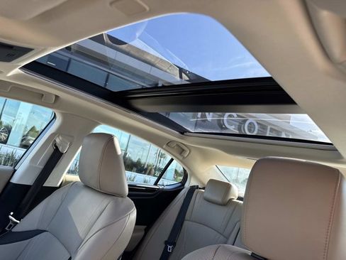 Used 2019 Lexus ES 350 Luxury image 35