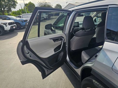 Certified 2025 Toyota RAV4 XLE FWD image 15