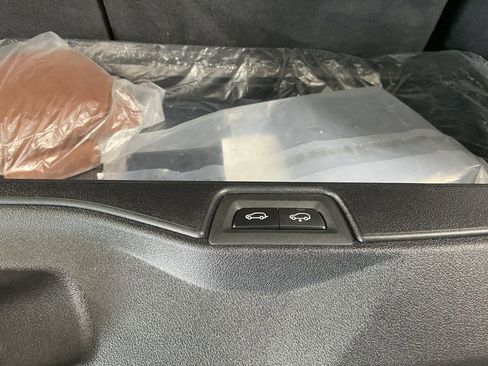 Certified 2025 BMW X7 xDrive40i image 35