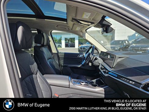 Used 2025 BMW X7 xDrive40i w/ Executive Package AWD/4WD image 12