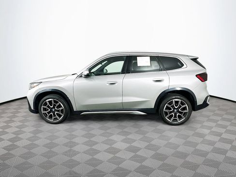 Used 2025 BMW X1 xDrive28i AWD/4WD image 5