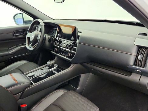 Used 2024 Nissan Pathfinder Rock Creek AWD/4WD image 25
