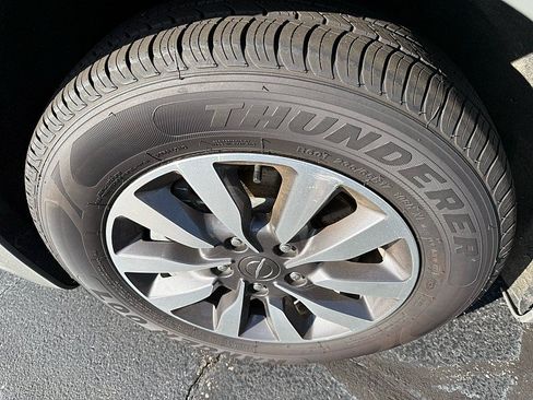 Used 2022 Chrysler Pacifica Touring-L w/ Uconnect Theater Family Group FWD image 58