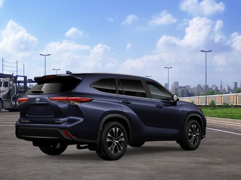 New 2026 Toyota Highlander XLE image 10