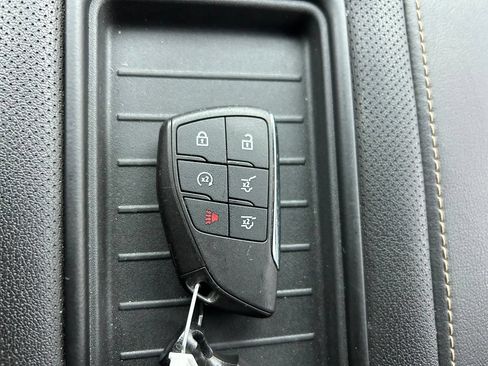 Used 2022 GMC Yukon AT4 AWD/4WD image 37